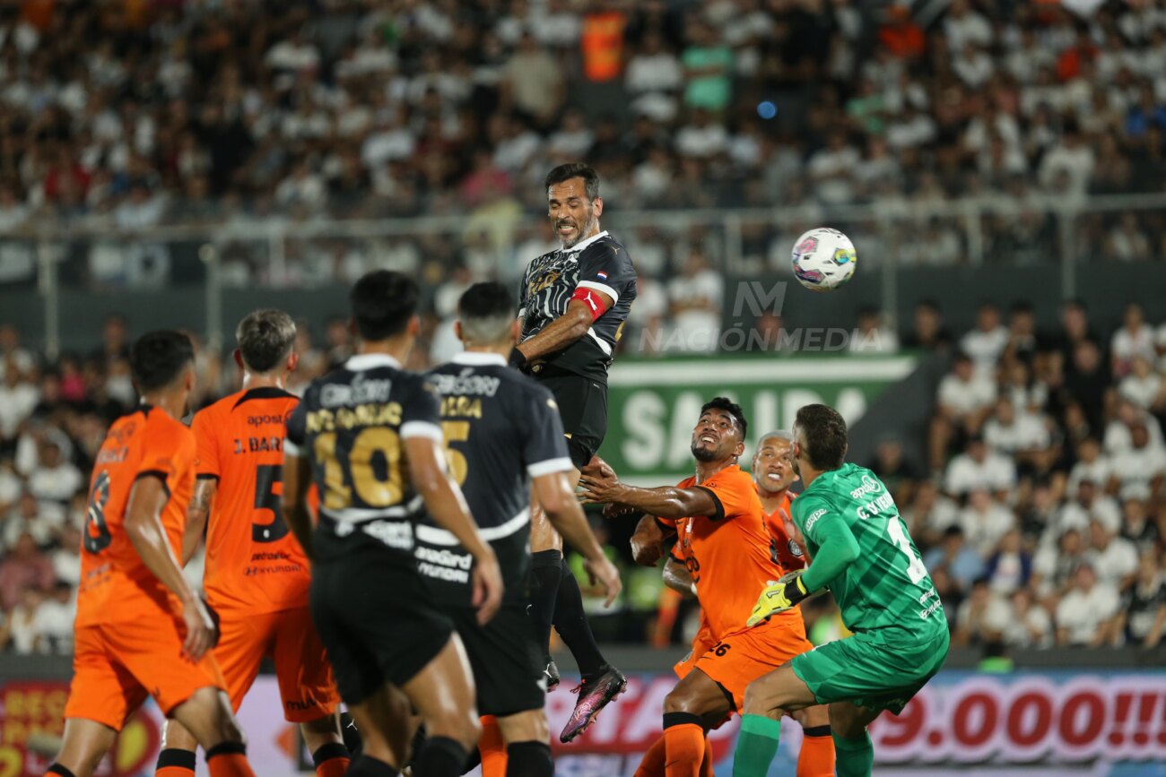 ¡Roque Santa Cruz y una dura estocada a Olimpia!