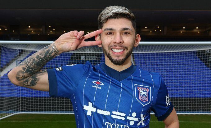 Ipswich Town oficializa la llegada del paraguayo Julio Enciso