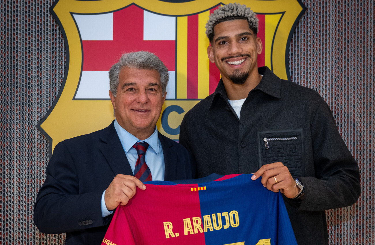 El uruguayo Ronald Araujo renueva con el Barça hasta 2031