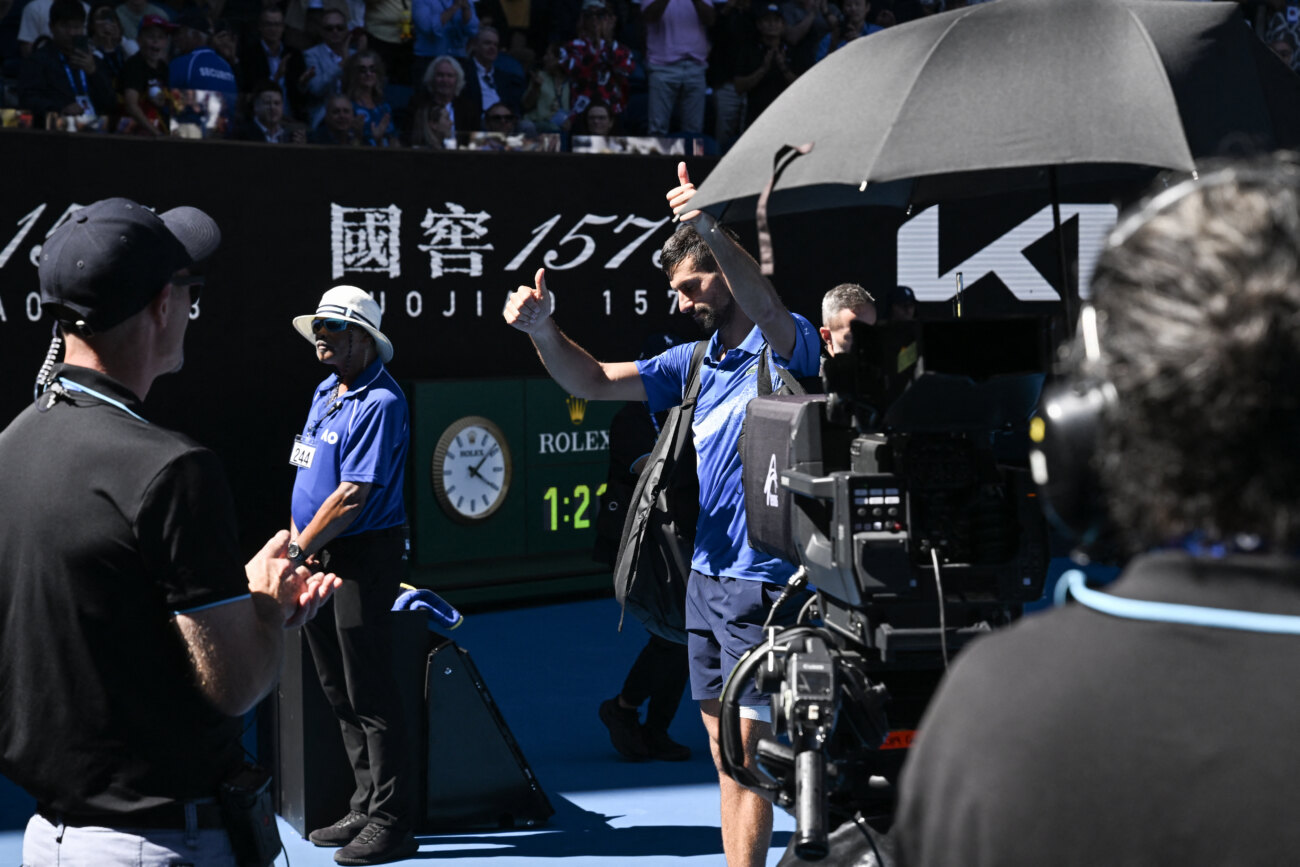 ¡Insólito! Djokovic se retiró abucheado del lugar donde más Grand Slam ganó