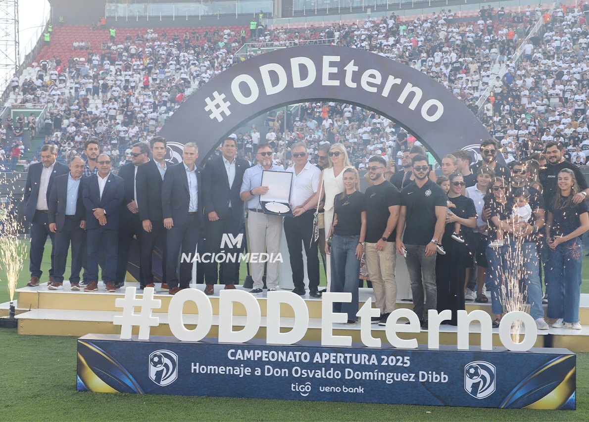 El homenaje del fútbol paraguayo al eterno Osvaldo Domínguez Dibb