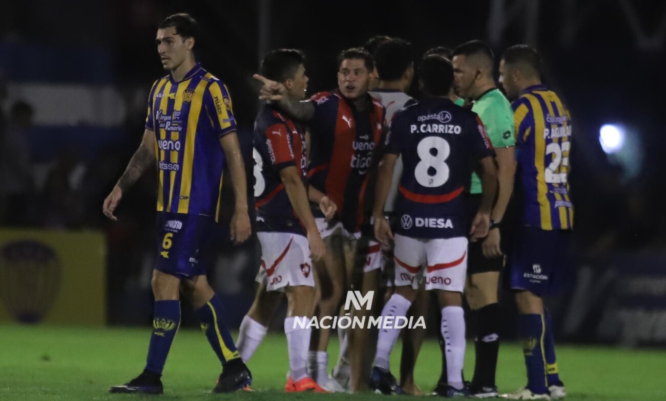 La polémica jugada que todo Cerro Porteño protestó