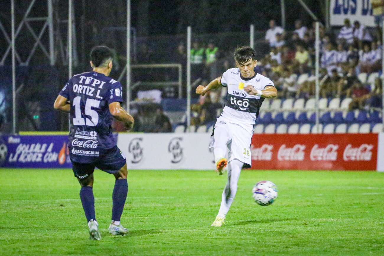 "Es un peso grande jugar con la camiseta de Olimpia"