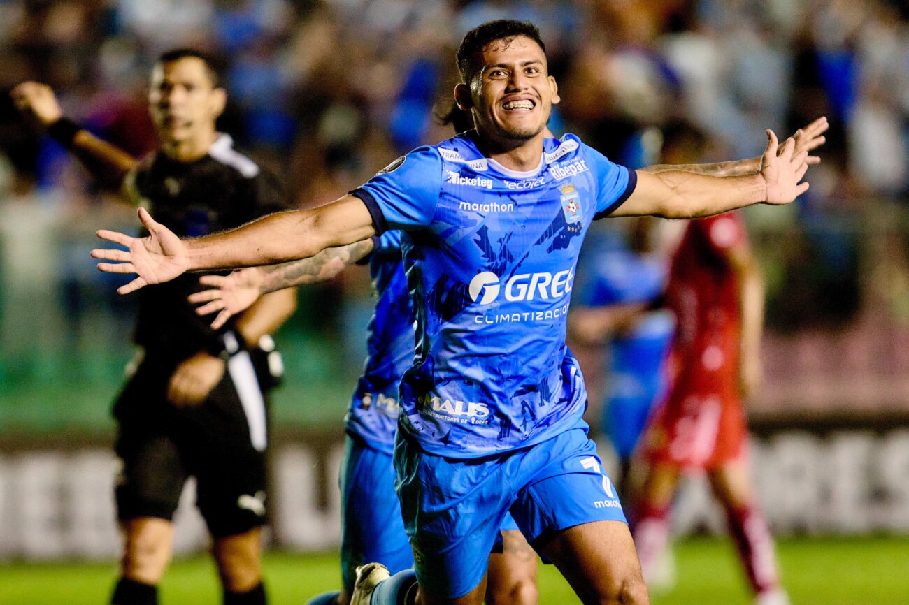 Blooming vence a El Nacional en el cierre de semana inaugural de la Libertadores 