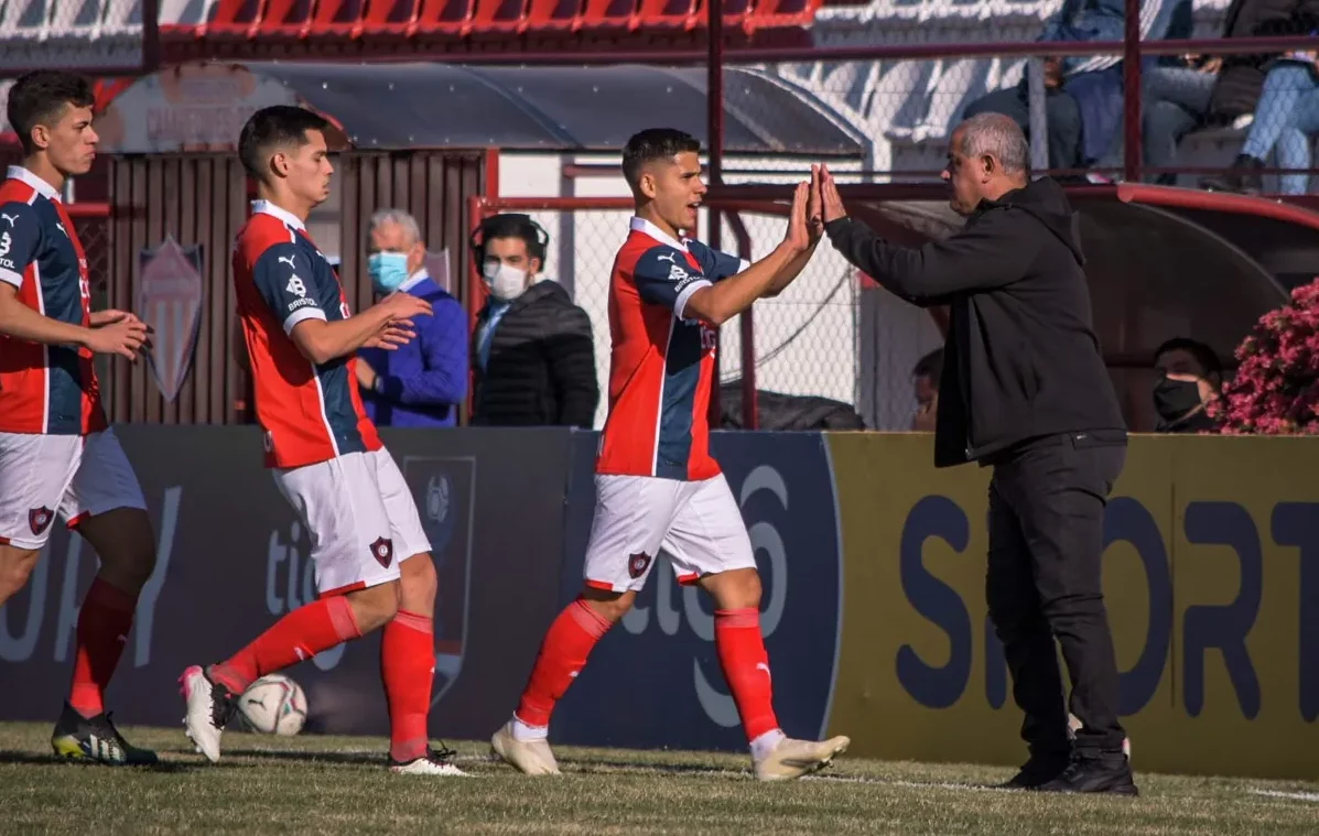 Un canterano de Cerro vuelve a Luqueño en busca de minutos