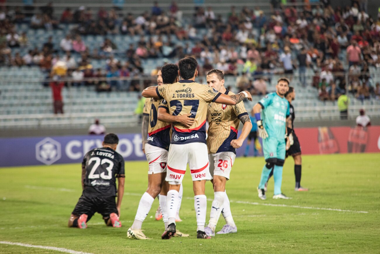 Cerro Porteño busca un triunfo para ahogar las penas