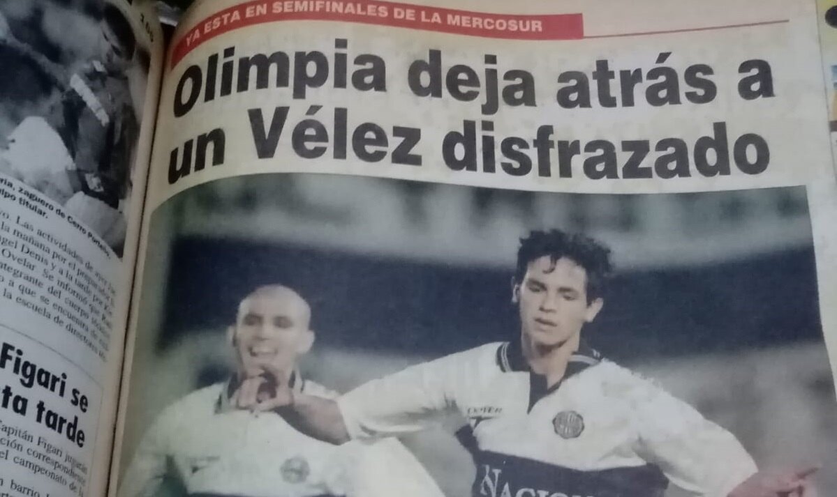 La vez que Vélez enfrentó a Olimpia con la camiseta de Cerro Porteño