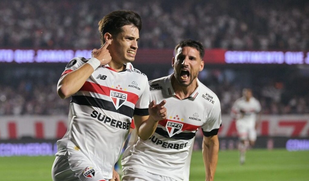 Damián Bobadilla aparece en el once ideal de la fecha en el Brasileirao