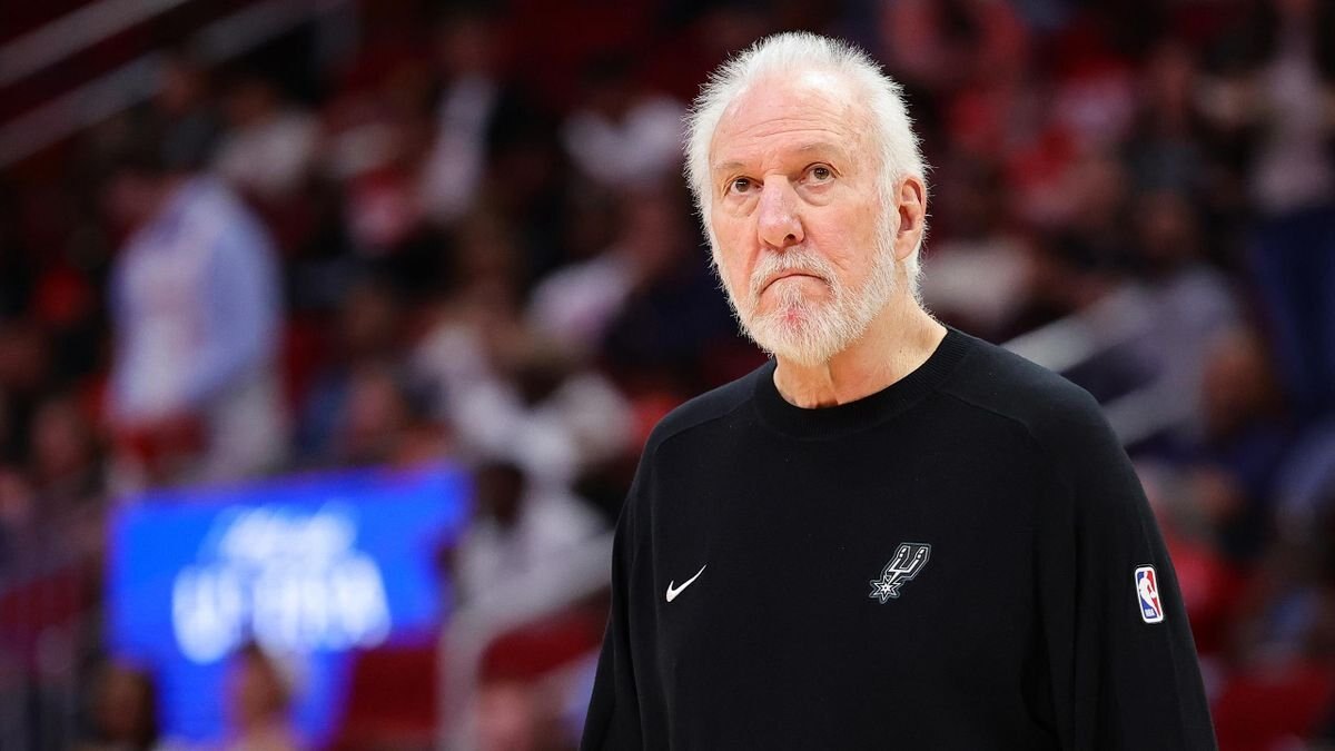 Popovich renuncia como entrenador de Spurs tras 29 temporadas y cinco anillos
