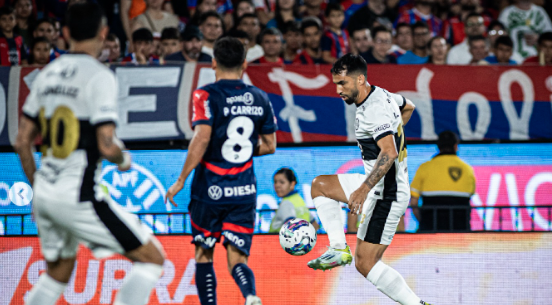 El mensaje del "Beto" Espínola tras ganar su primer clásico con Olimpia
