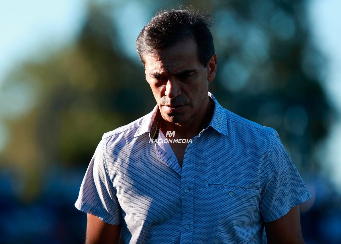 Fabián Bustos: "Tuvimos muchos errores y es imposible de esa manera"