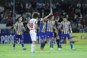 Luqueño alarga la sequía de Libertad y enciende el campeonato