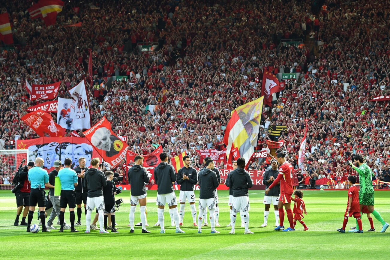 Liverpool y Arsenal firman una tregua tras su combate por la Premier