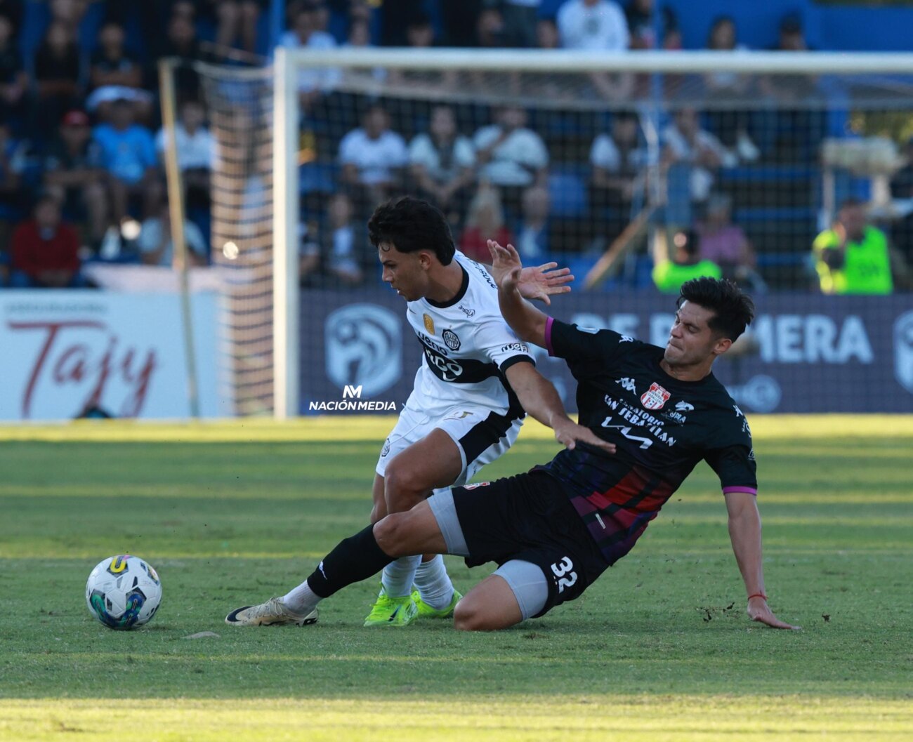 Fabián Bustos calificó el debut del canterano Alan Ledesma