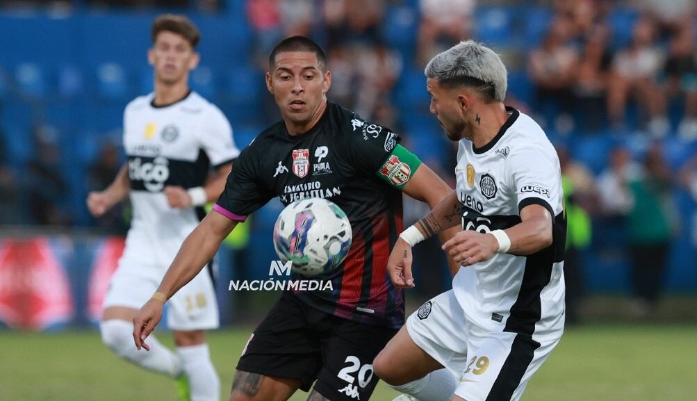 Es capitán e ídolo en su club, pero "no está cómodo" y podría volver
