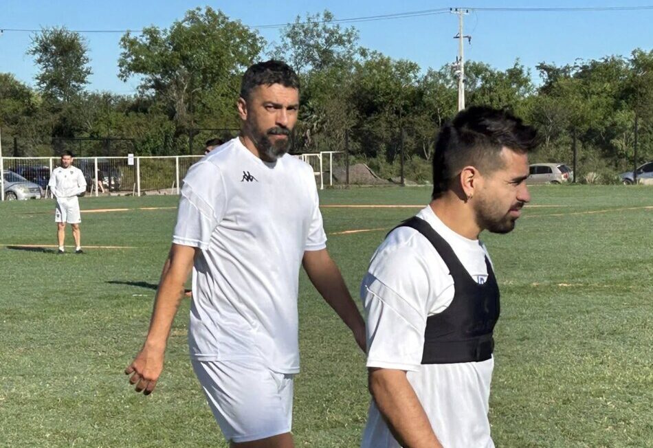 El fuerte reclamo de Santiago Salcedo: "Al fútbol se juega por méritos"
