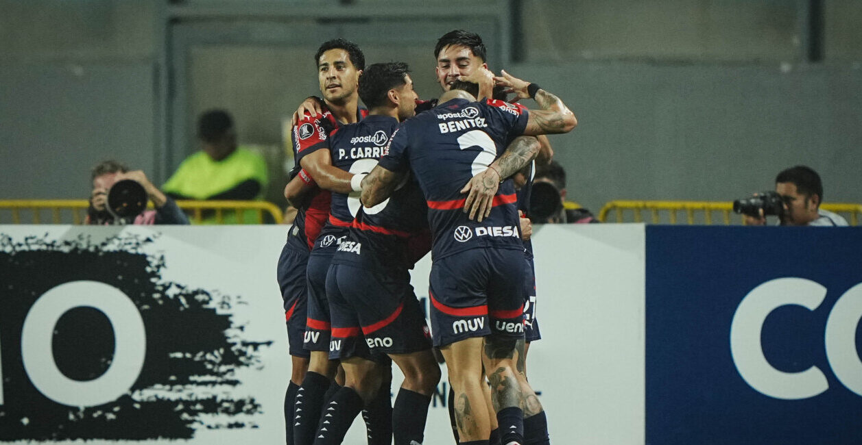 ¿Cerro llegó a sondear por una exfigura de Libertad que juega en el exterior?
