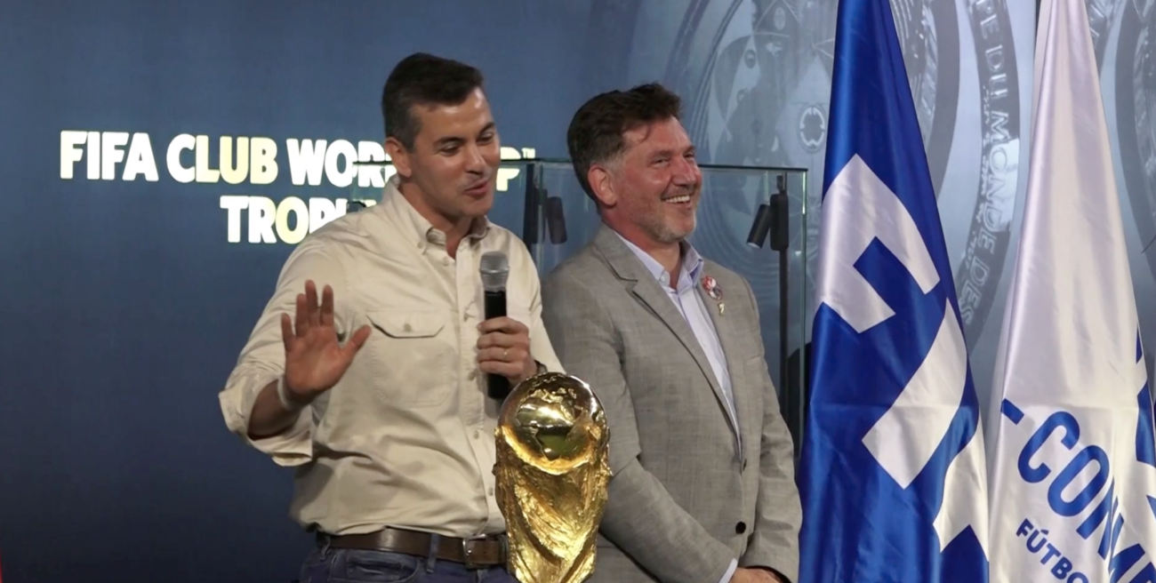 Santiago Peña; un "reclamo" a la FIFA por Olimpia y una broma al "Tigre" Ramírez
