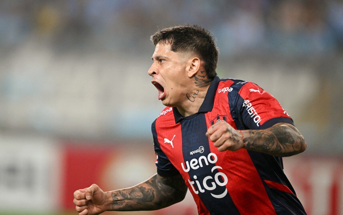 ¿Lo vende Cerro? Desde el fútbol árabe buscan a Juan Iturbe