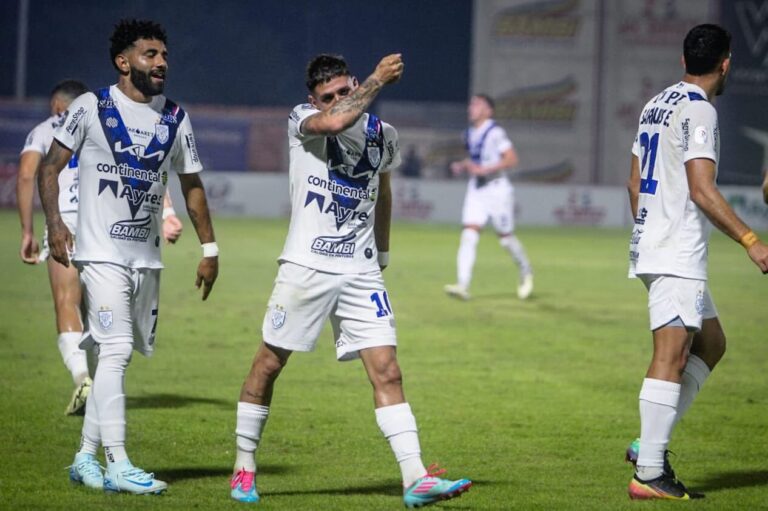 Ameliano se hace fuerte de local y arranca con el pie derecho el campeonato