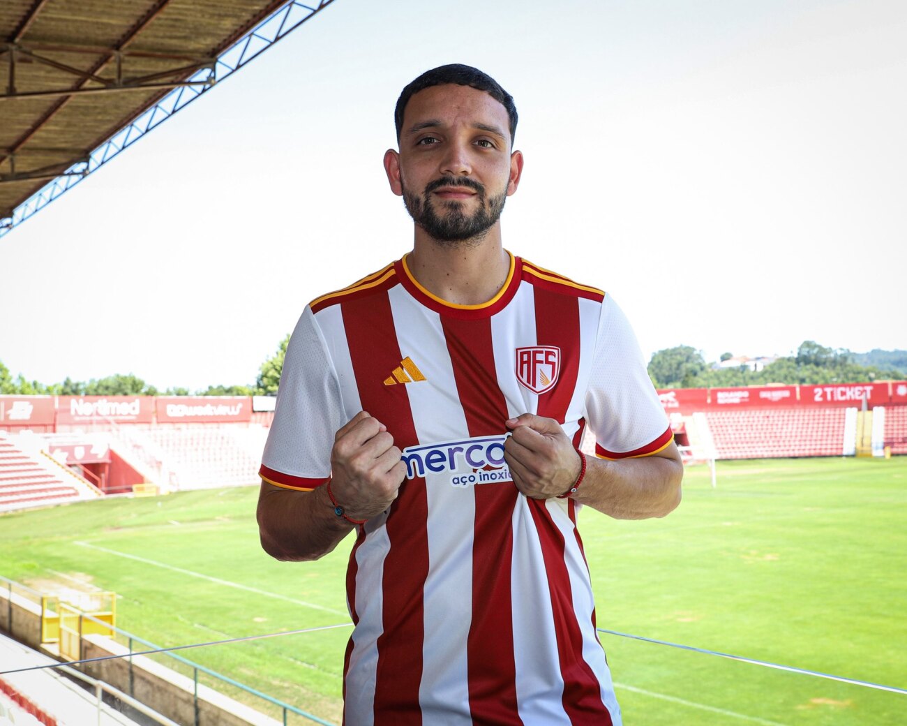 Diego Duarte fue presentado en su nuevo equipo del fútbol de Portugal