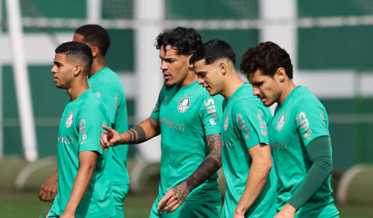 https://www.versus.com.py/hoy/2025/07/12/la-bienvenida-del-capitan-gustavo-gomez-a-ramon-sosa/