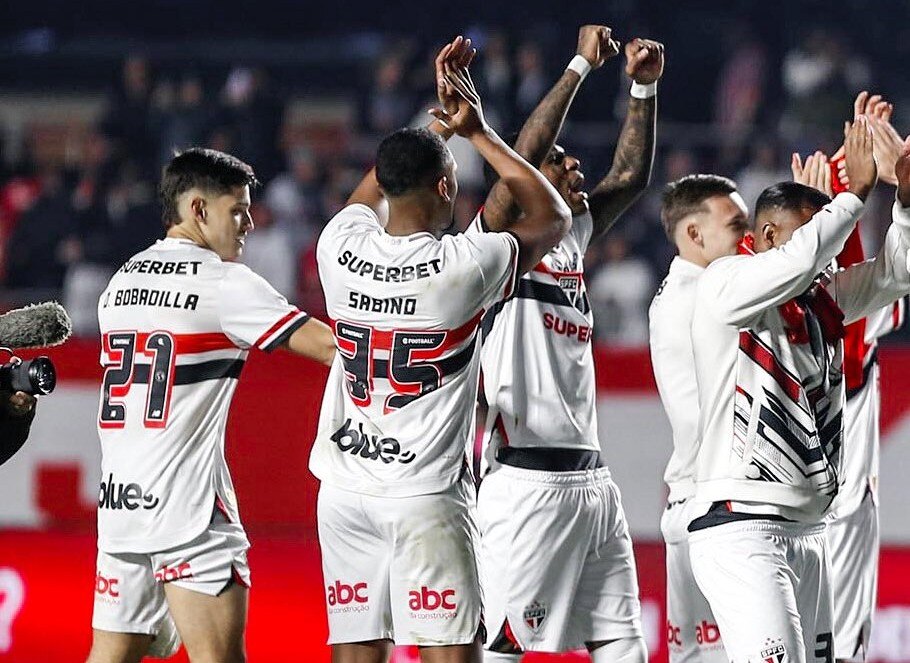 El Sao Paulo de Damián Bobadilla corta la mala racha y gana un derbi clave ante Corinthians