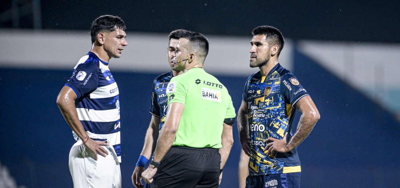 Ramos, le juvenil de Luqueño que destrozó al arbitraje: "Miserables…"