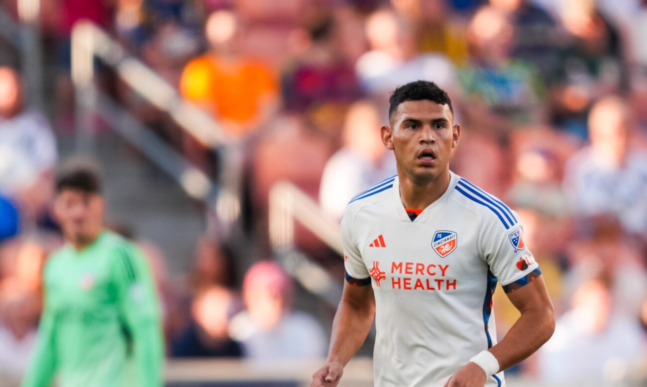 Los equipos de Fariña y Flores se imponen en la primera ronda de los playoffs