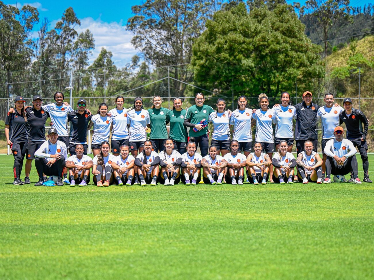 Selección femenina de Colombia rechaza recorte a presupuesto al deporte en su país