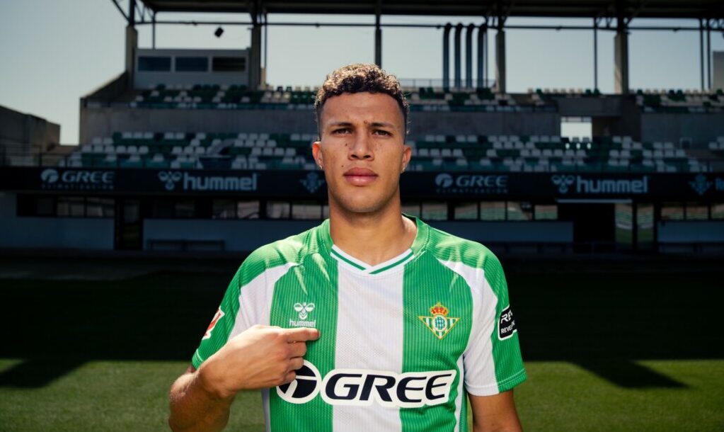 El Betis ficha al colombiano Deossa procedente de Monterrey