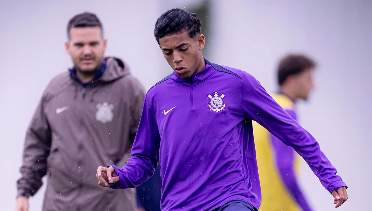 Corinthians entra en conflicto con el City Group por promesa de 16 años