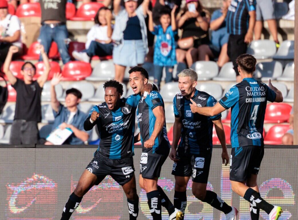 Rodrigo Bogarín apareció en el heroico empate de Querétaro en la Liga MX