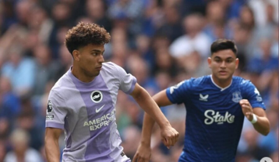 Diego Gómez suma minutos en derrota del Brighton