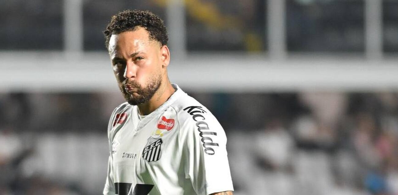 "Genio incomprendido": directivo del Santos da voto de confianza a Neymar