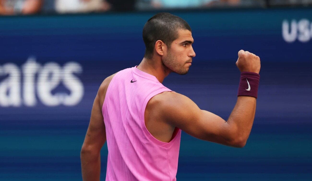 Alcaraz avanza a semifinales del US Open con otro show de tenis