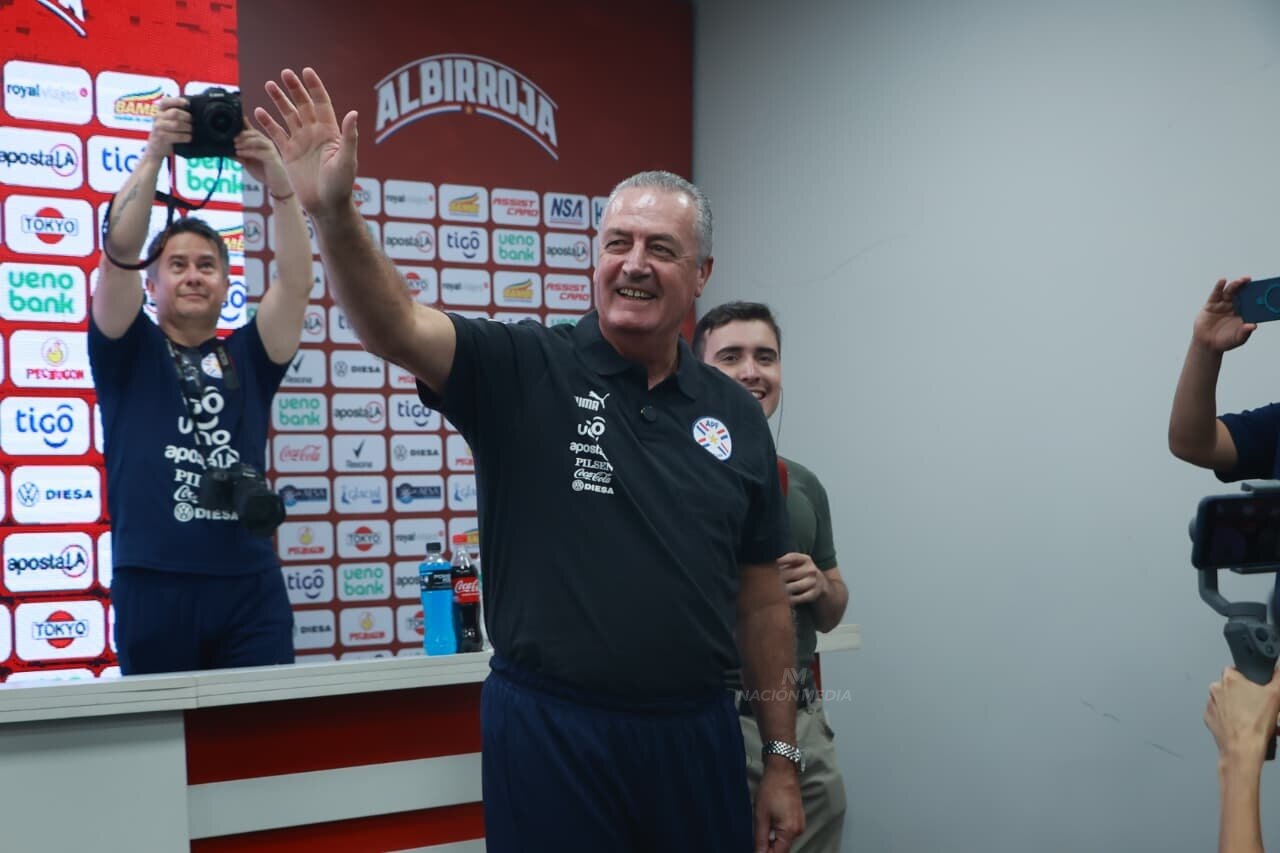 Gustavo Alfaro: "Esta es una selección de puertas abiertas"