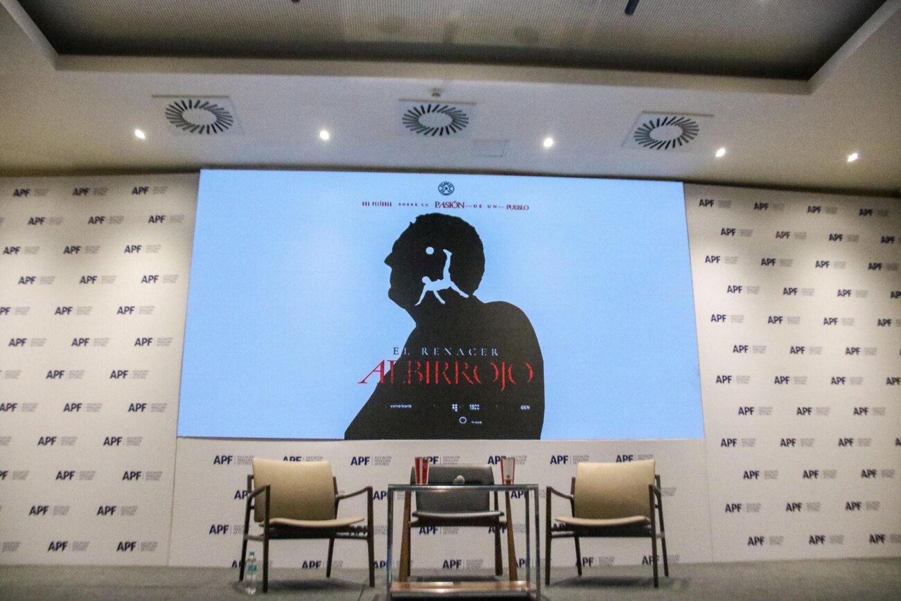 De la cancha al cine: Lanzan documental sobre el "Renacer Albirrojo"