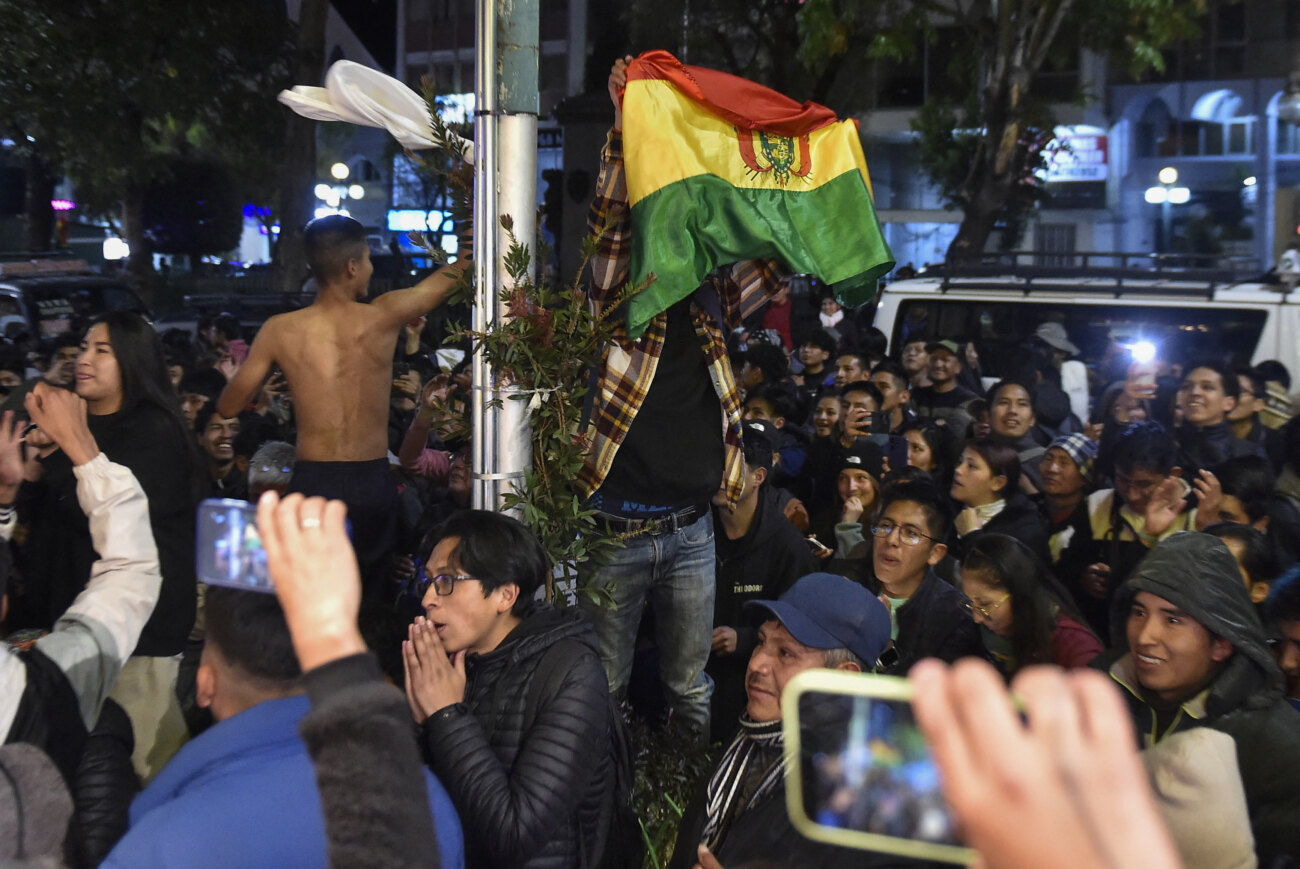 "Felices" y "orgullosos", los bolivianos festejan el pase al repechaje del Mundial