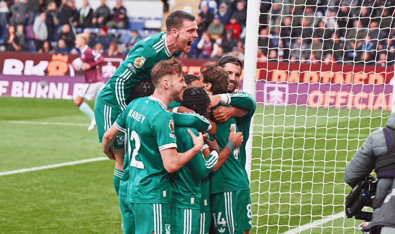 El Liverpool supera al Burnley gracias a un penal en el último suspiro
