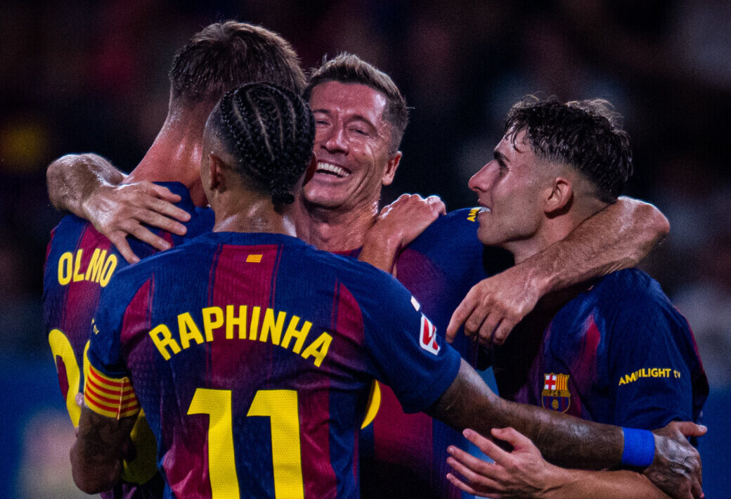 Barcelona humilla al Valencia con tres dobletes en el Johan Cruyff