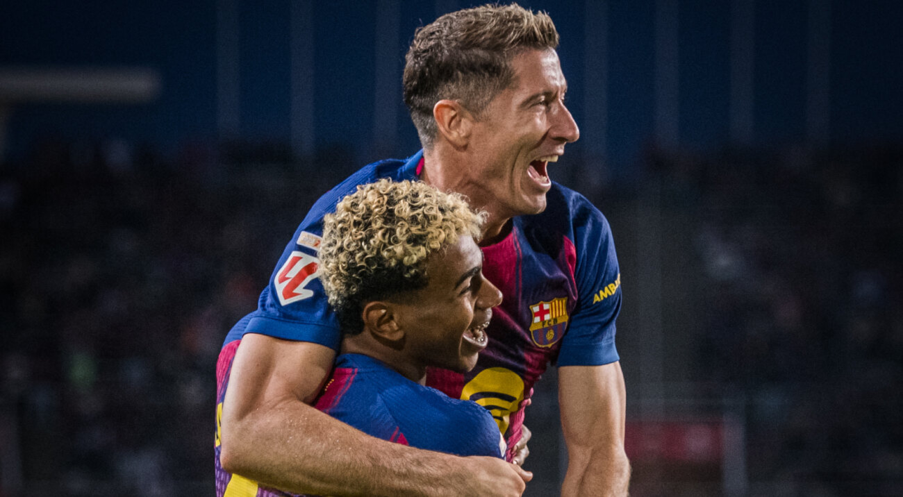 El Barça remonta ante Real Sociedad y se pone líder en el regreso de Yamal