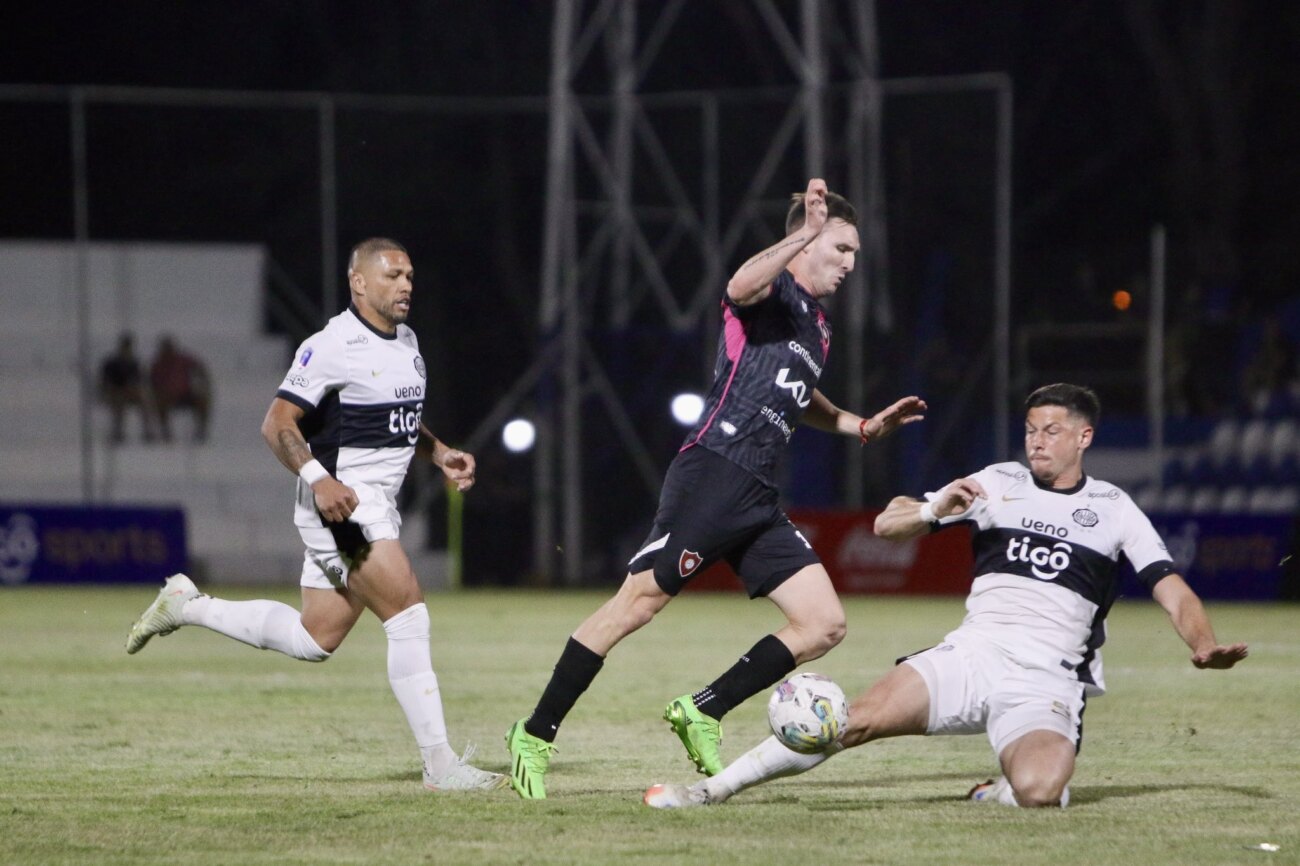 Olimpia busca revancha y apagar el incendio que es cada vez más intenso