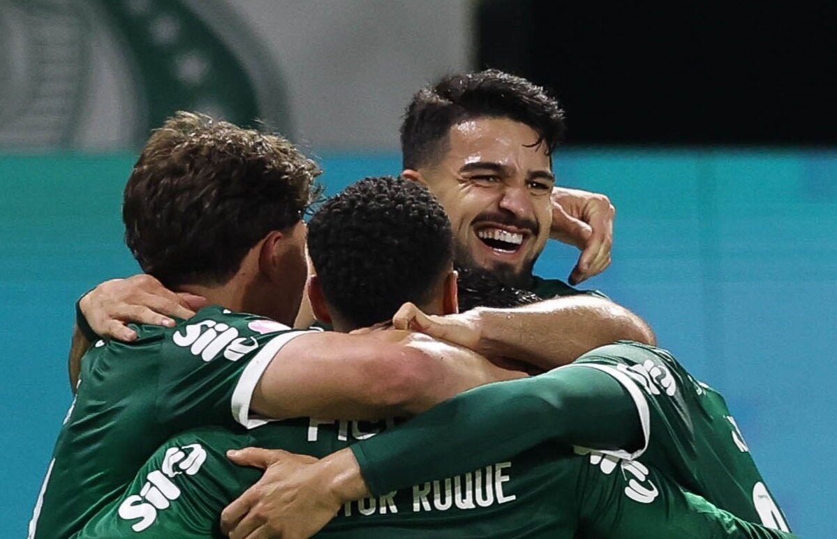 Palmeiras gana con Gómez y Sosa y mete presión al líder Flamengo