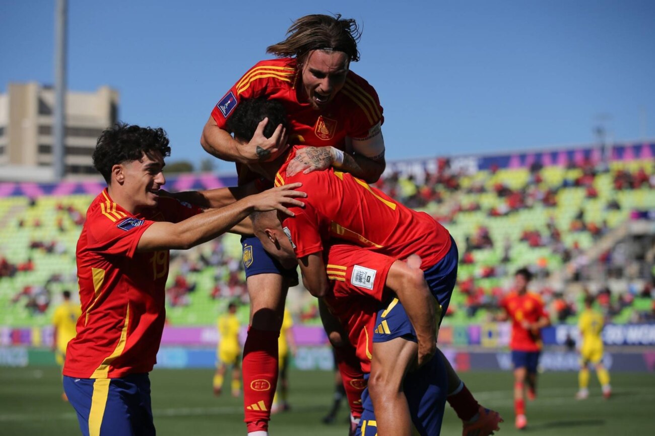 España vence a Ucrania y es el primer clasificado a cuartos del Mundial Sub-20