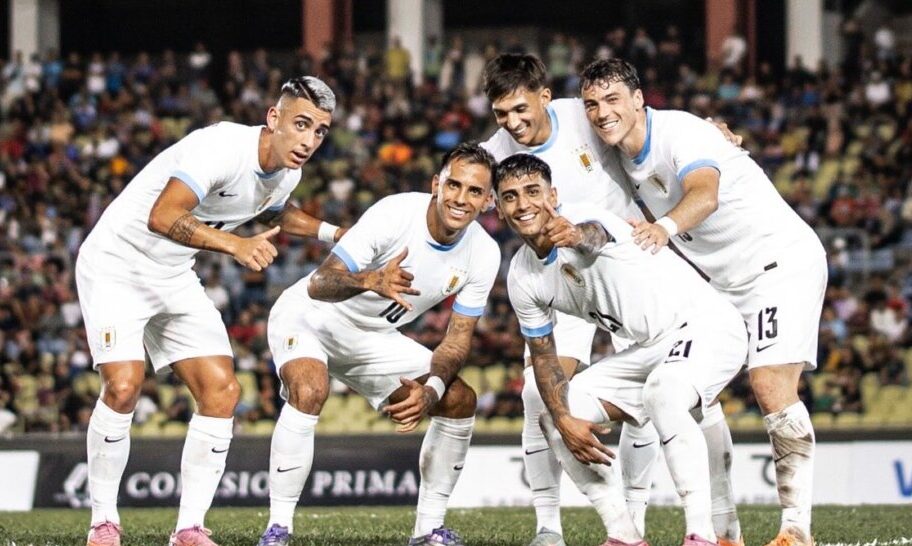 Uruguay cierra la gira asiática con otro triunfo poco convincente ante Uzbekistán