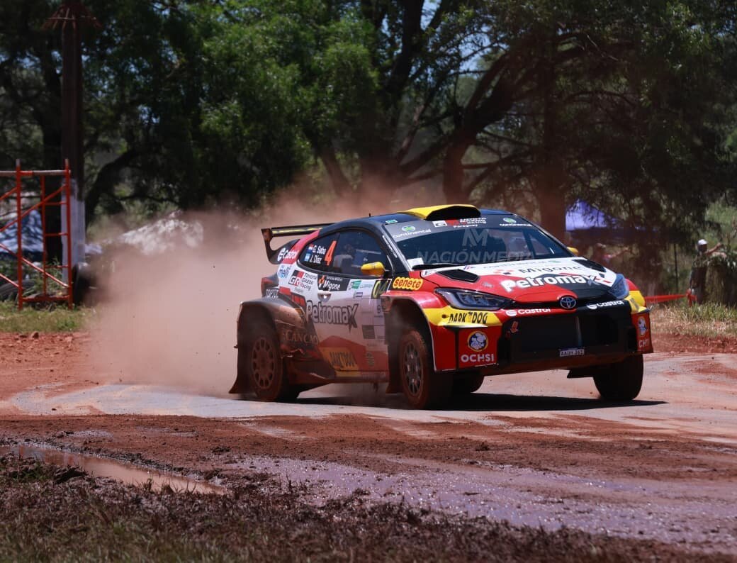 ¡Gustavo Saba se queda con la "pole" para el TCR con récord incluido!