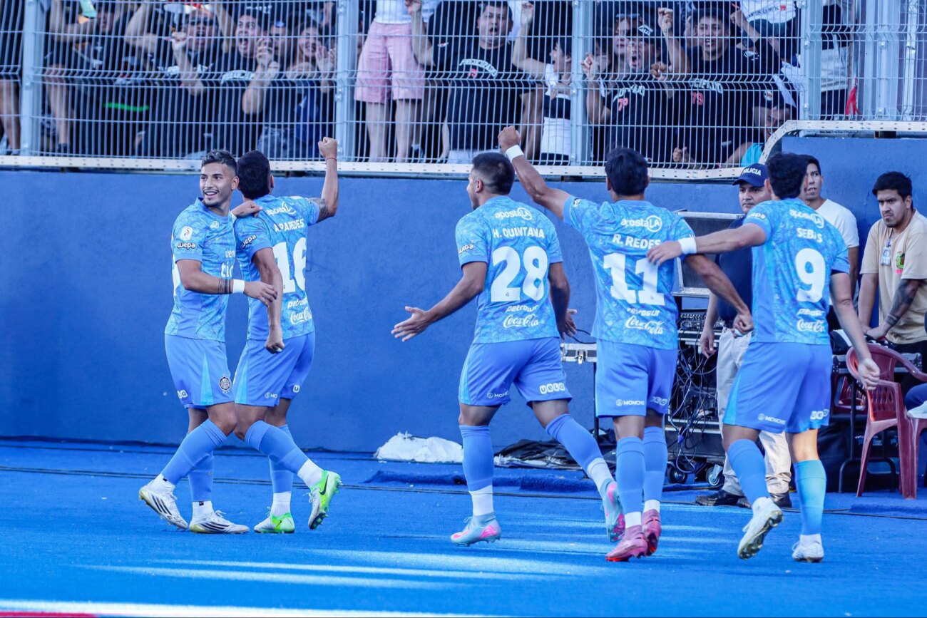 Almeida explicó por qué Hugo Quintana no volvió para el segundo tiempo