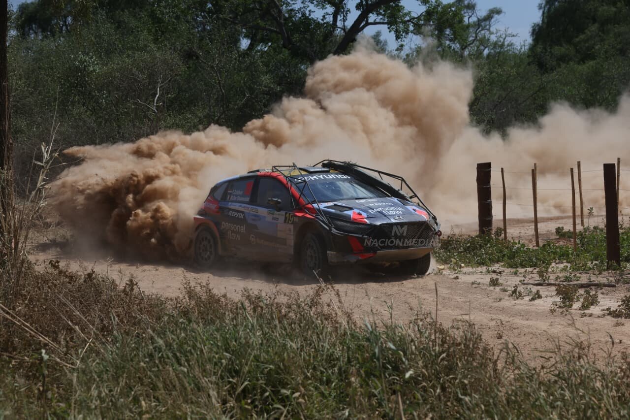 Fau Zaldívar cierra la primera etapa del Transchaco Rally por delante de todos