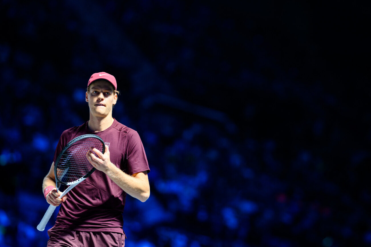 Sinner domina a De Miñaur y se cita con Zverev en final de Viena